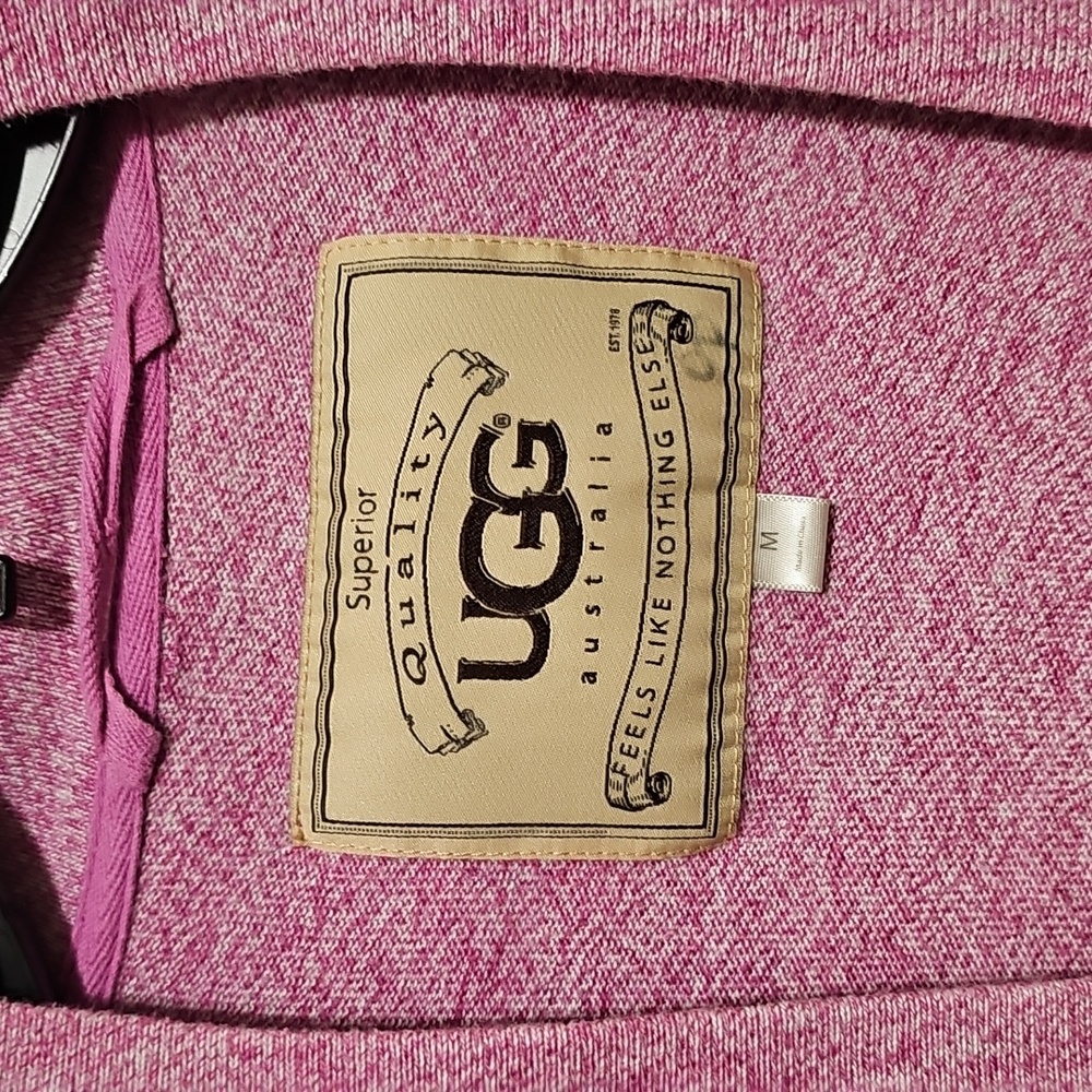 UGG Pink Robe - Picture 5 of 10